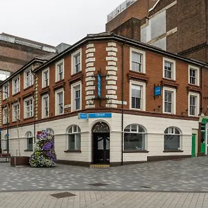 ** Hotel Citi London Luton Reino Unido